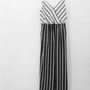 Chelsea 28 black & white stripe contrast jumpsuit size 6